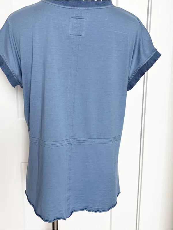 Go Silk Blue V-Neck Short Sleeve Women's Top - Image 2