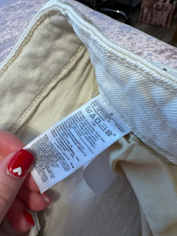 Old Navy Shorts - Image 3