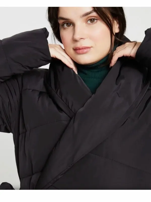 Universal Standard Kanda 2 Wrap Puffer Coat Women's Black Tie Jacket size 18/20 - Image 3