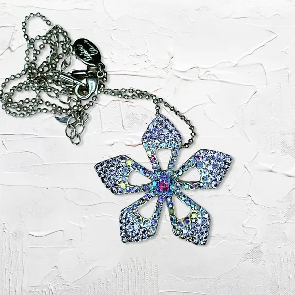 614. Cookie Lee Purple Flower Necklace Silvertone - Image 4