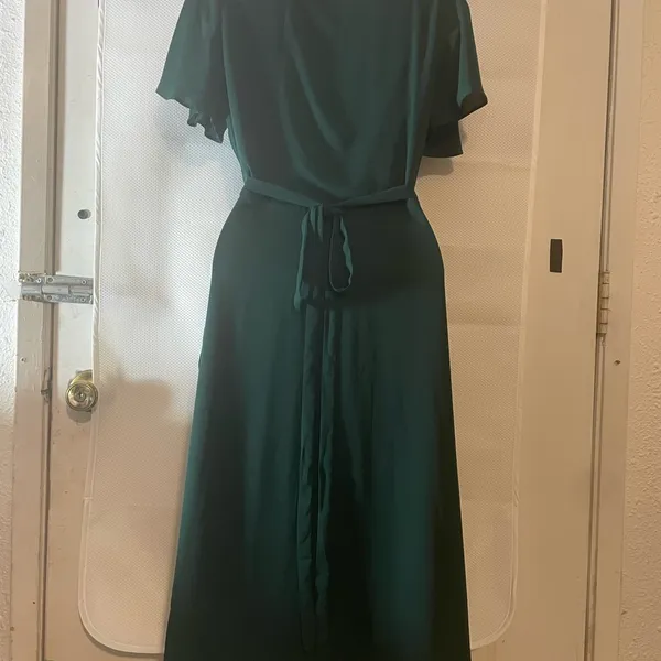 Lulu's Elegant Forest Green Midi Dress - Image 3