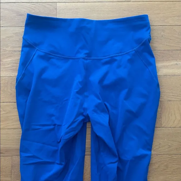 Lululemon Blue Base Pace HR Tight Cropped Crop Length 23” Women's Size 14 Royal - Image 7