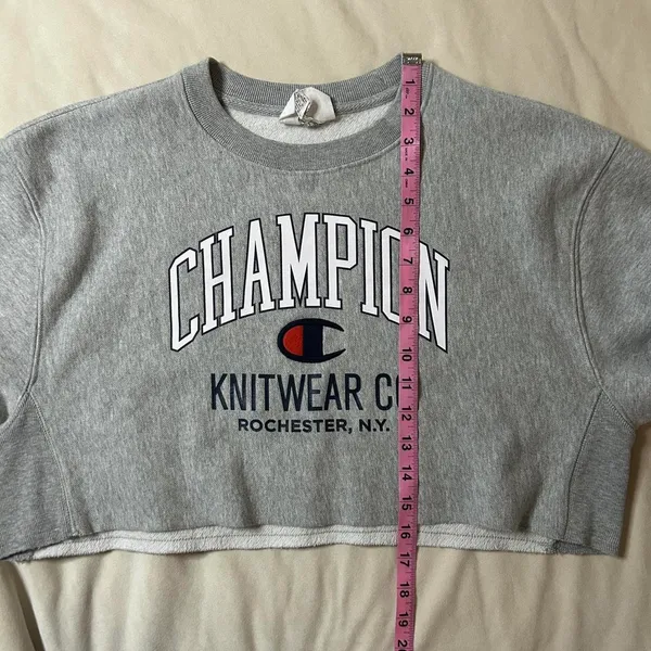Champion Cropped Crewneck - Image 5