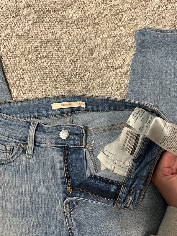Levi’s Jeans 711 Skinny - Image 4