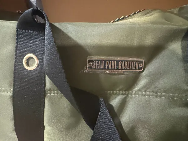 Army green duffel bag NWT - Image 5