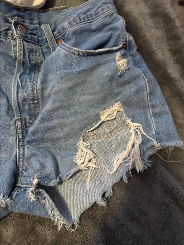 Levi’s 501 High-Rise Shorts Women’s - Image 2