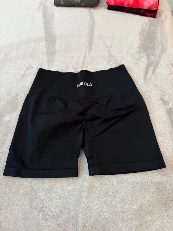 Aurola gym shorts Black - Image 2
