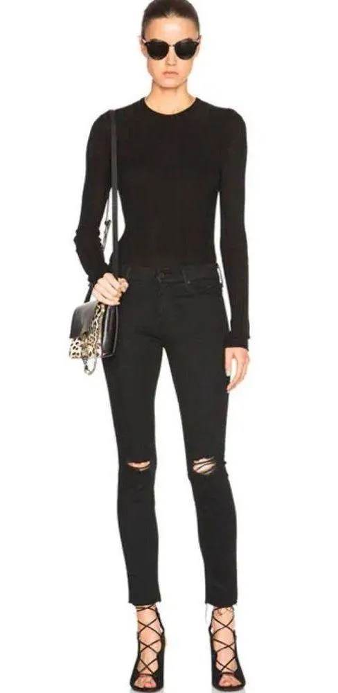 NWOT Mother Looker Ankle Fray Jeans in Guilty As Sin Distressed - Image 4