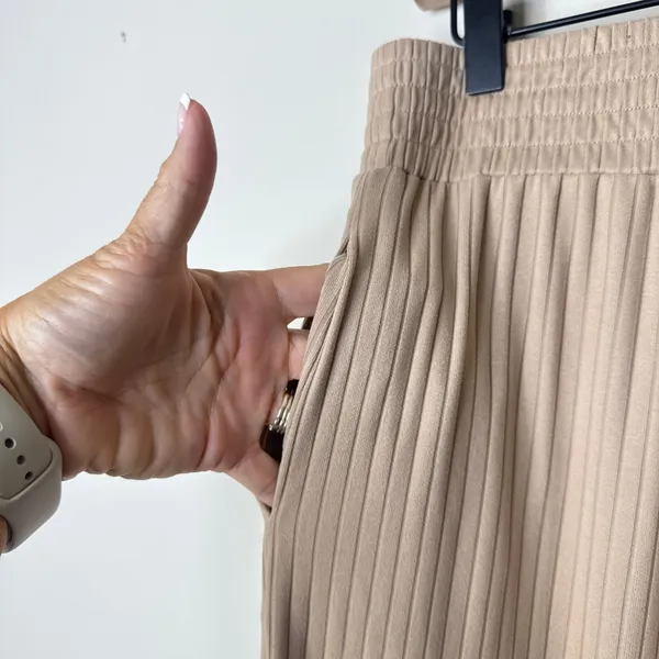 Jackson Rowe Ribbed Wide Leg Pants‎ Women's Medium High Waist Smocked Waistband - Image 5