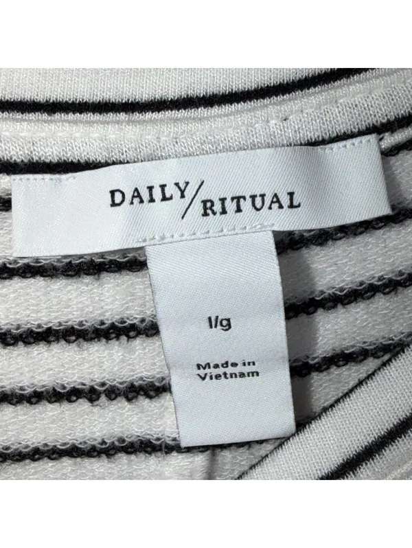 Daily Ritual Large Black White Striped T-Shirt Dress - Image 5