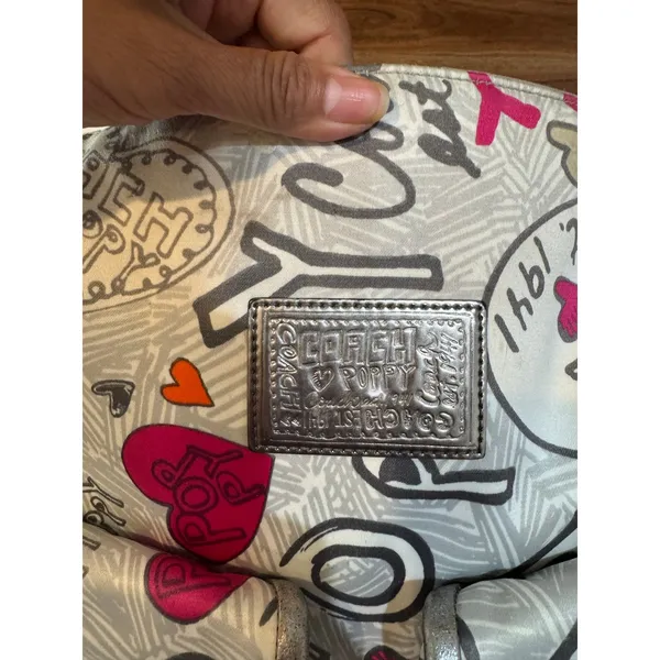 Coach Poppy graffiti heart print hobo bag & Wallet pink orange accents Y2K - Image 16