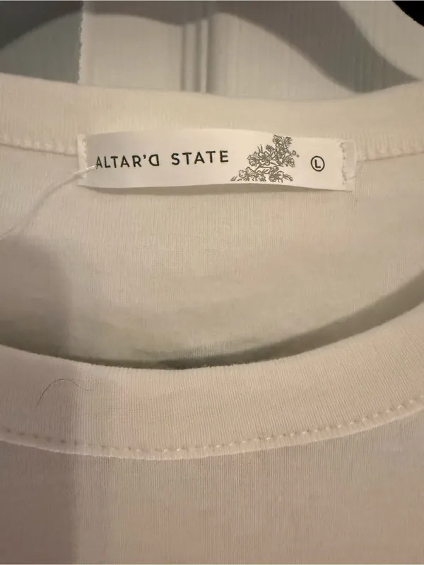 Altar’d State Maine Graphic Tee with Coastal Watercolor Print - Image 4