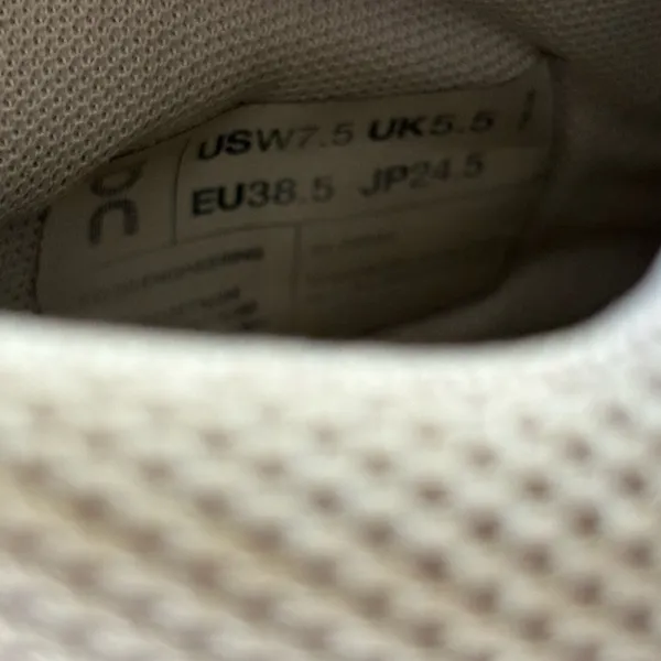 ON The Roger Clubhouse Sneakers - Image 11