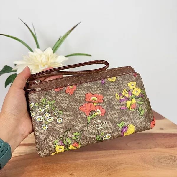 NWT Coach Double Zip Wallet In Signature Canvas With Floral‎ Print - Image 2