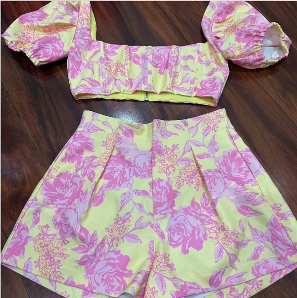 White fox yellow and pink set WORN ONCE size small - Image 2