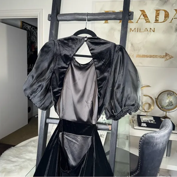Bardot Marina Velvet Backless Mini Dress Black Womens 6 Medium Sheer Sleeves New - Image 12