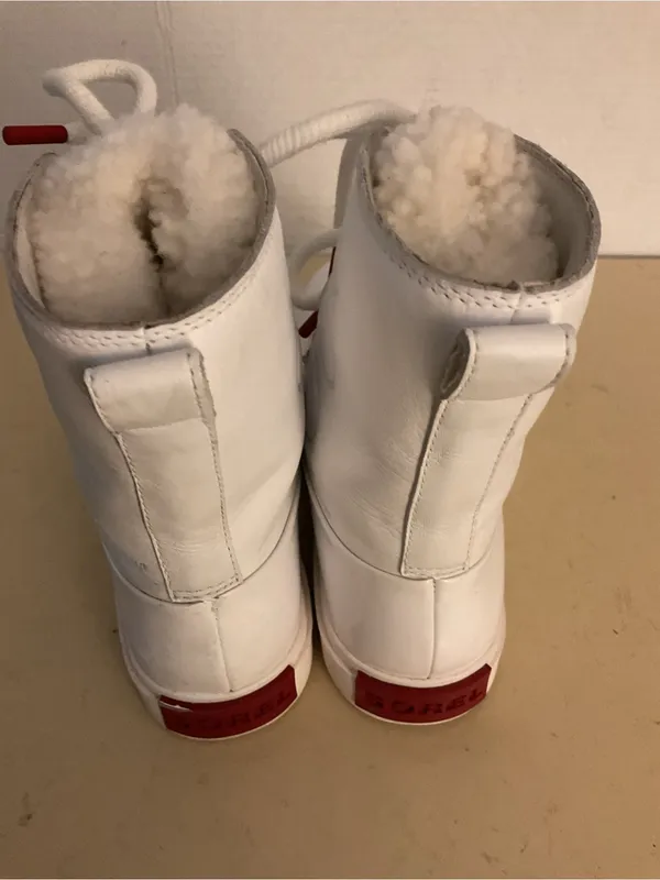 Sorel women White leather waterproof Joan of Artic next lite boots US 6.5 - Image 3