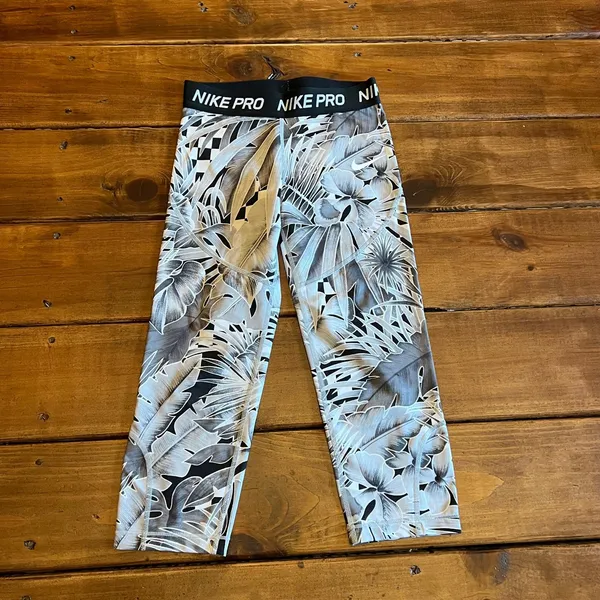 Nike Leggings - Image 5
