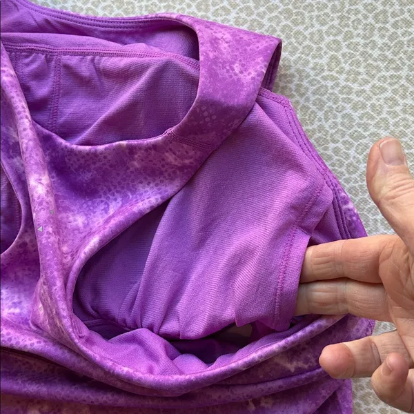 NWOT Reebok XL Purple Tie Dye Athletic Crop Top Bra Racerback with Peephole - Image 7