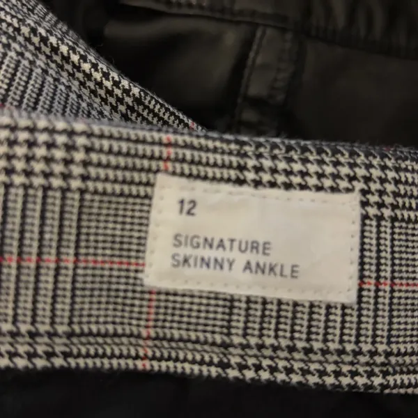 Gap Skinny Ankle Plaid Pants Women‎ Size 12 Gray Red Black Casual Office - Image 7