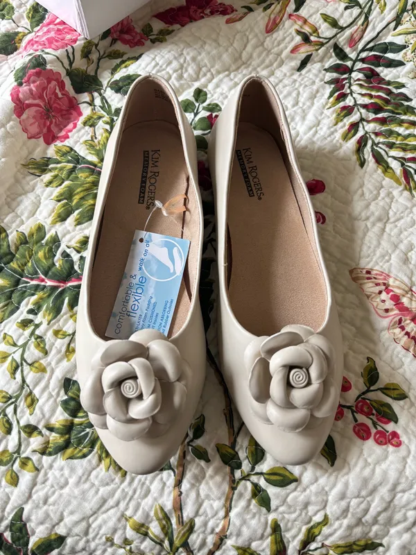 Kim Rogers Flower Flat Shoes - Image 2