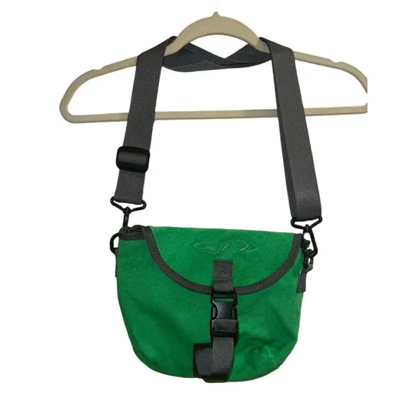 ✨WKND Skateboard Terry Shoulder Bag 'Green'✨ - Image 3