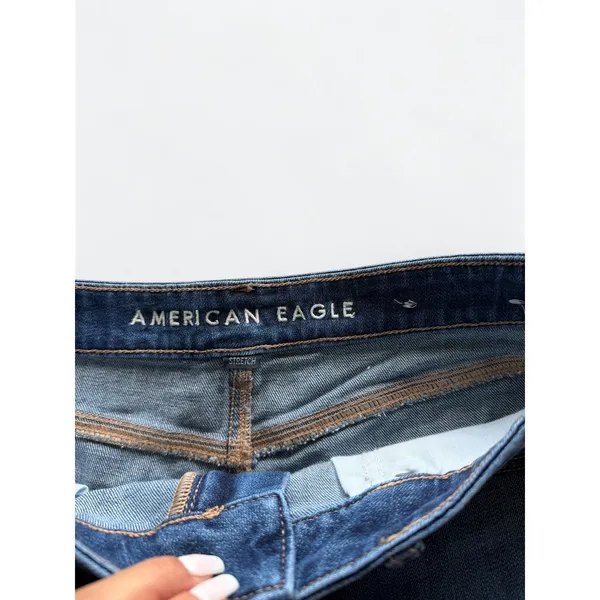 American Eagle Outfitters Womens Dark Wash Stretch Denim Shorts Size 6 - Image 3