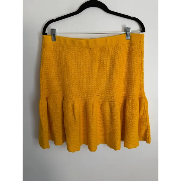 Free Assembly Golden Sunshine Flare Mini skirt size large - Image 5