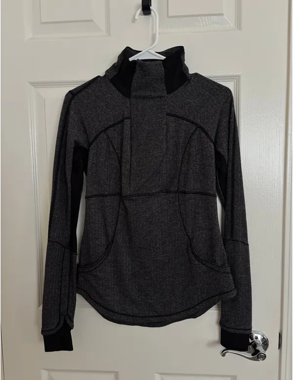 Lululemon Base Runner 1/2 Zip Pullover Jacket (6) - Image 2