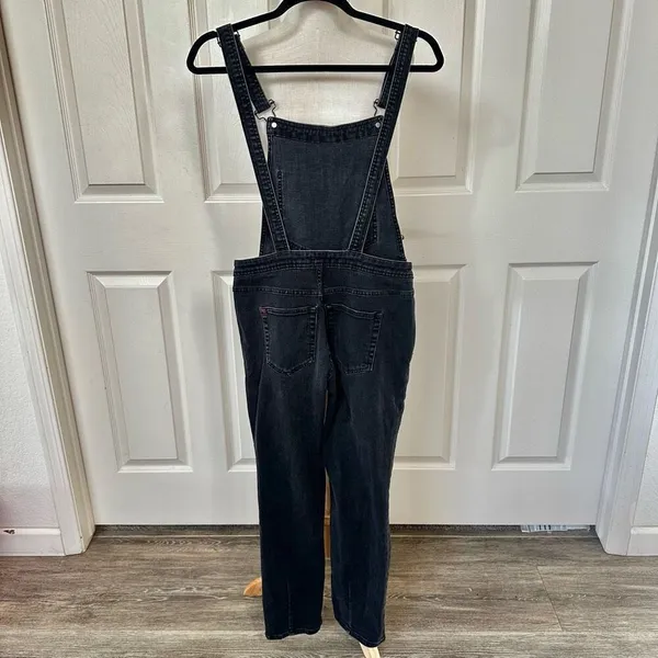 BDG washed black denim overalls - Image 3