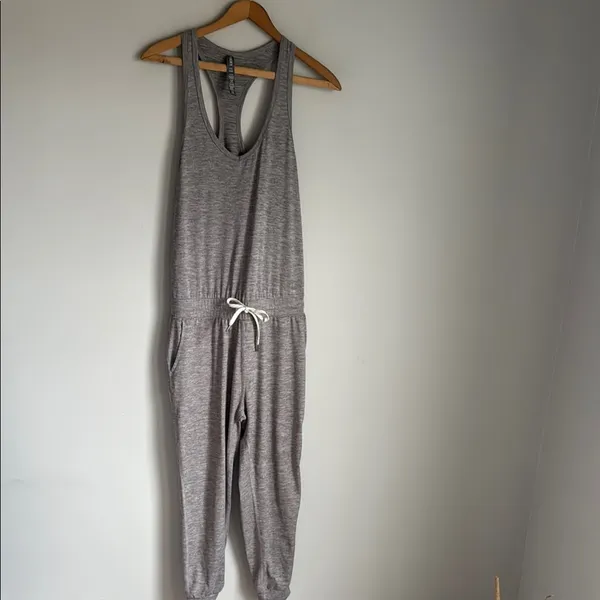 Vuori Lux Harem Jumpsuit in Heather gray Small - Image 2