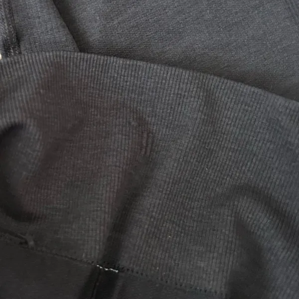 Lululemon Seamlessly Street Cropped Leggings Sz 6 - Image 5
