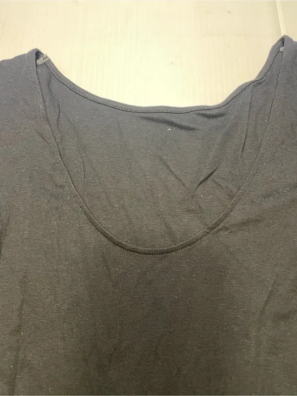 Basic Black Old Navy Top Low Back Cut Women Sz M 3/4 Sleeve Scoop Neck - Image 7