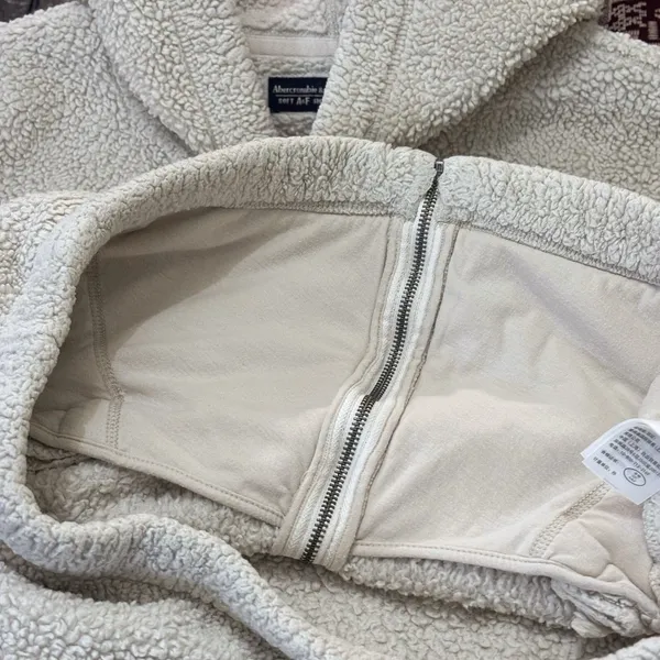 Abercrombie & Fitch Sherpa hoodie Women Large Soft a&f Langenlook gorcpore cream - Image 10