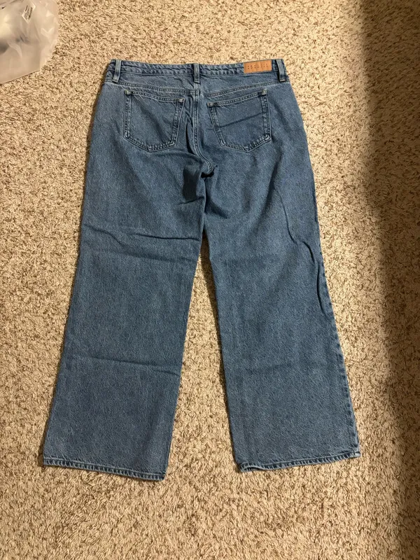 Pacsun Zoe Low Rise Girlfriend Jeans Medium Wash The perfect blue jean - Image 3