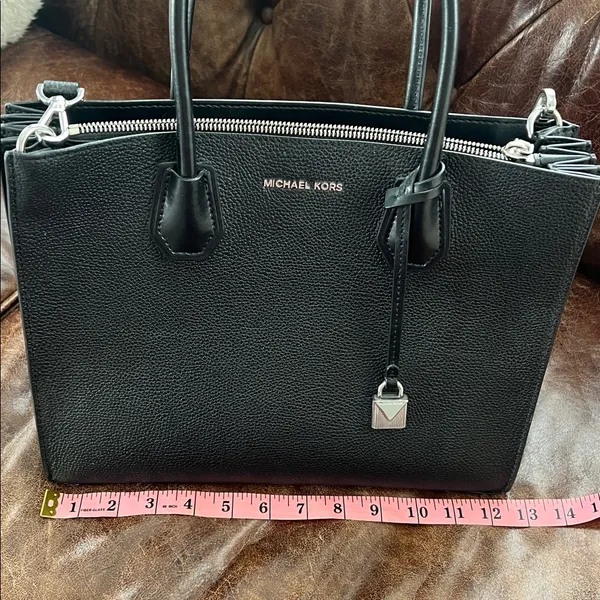 Michael Kors Mercer Large Pebbled Leather Accordion Tote Bag - Image 7
