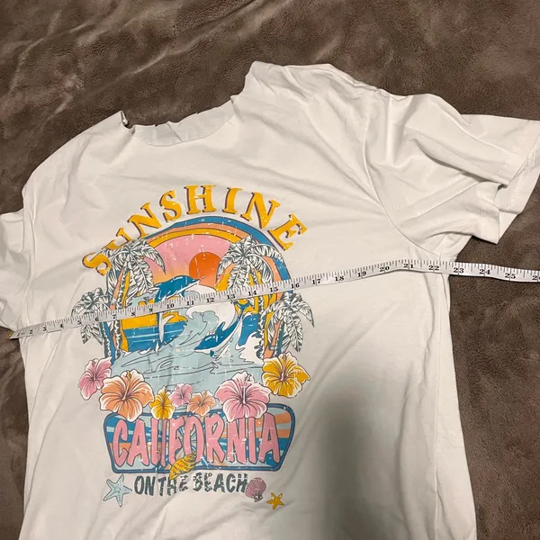 SUNSHINE CALIFORNIA Off Shoulder Oversized Colorful Beach Tee Women’s Sz M EUC - Image 4