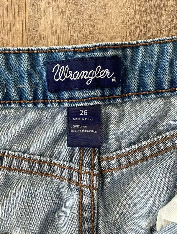 Vintage High Waisted Shorts - Image 3