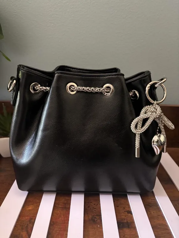 & Other Stories Cute Small Crossbody Checkered Bucket Bag - Image 4