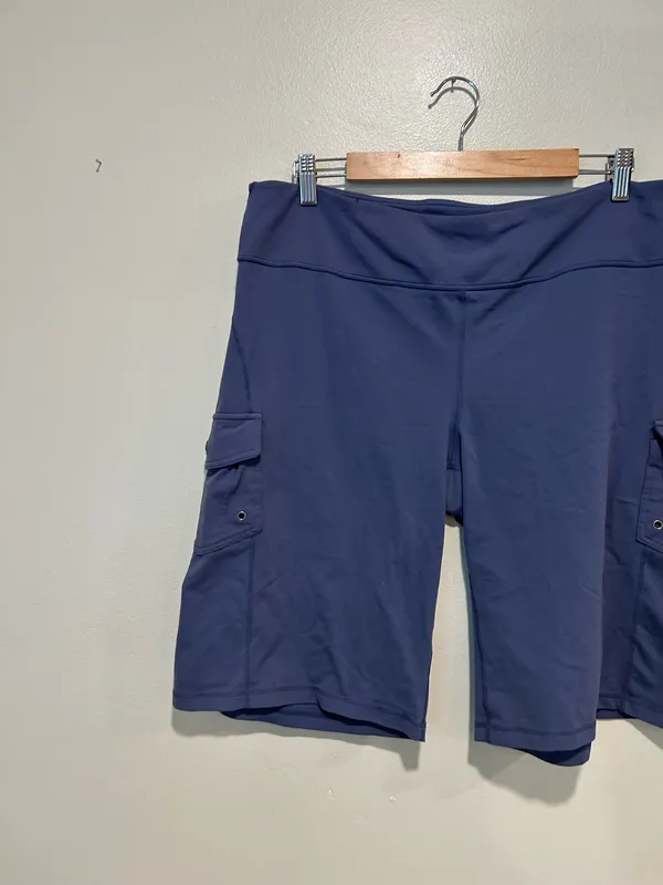 Athleta biker shorts (1X) - Image 8