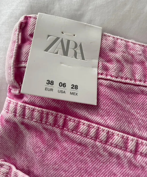 Zara Pink Denim Shorts - Image 5