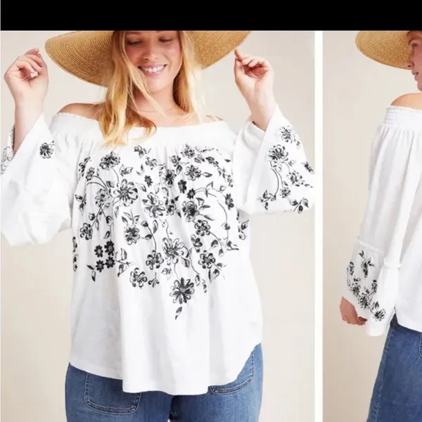 Anthropologie Embroidered‎ Floral Top size S - Image 9