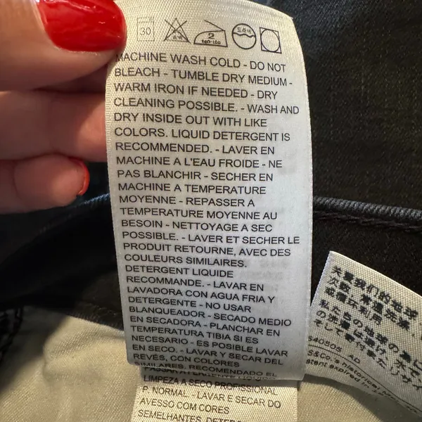 Levi’s 311 Shaping Skinny Black Denim Jeans Womens Tag 32 Measures 36‎ - Image 9