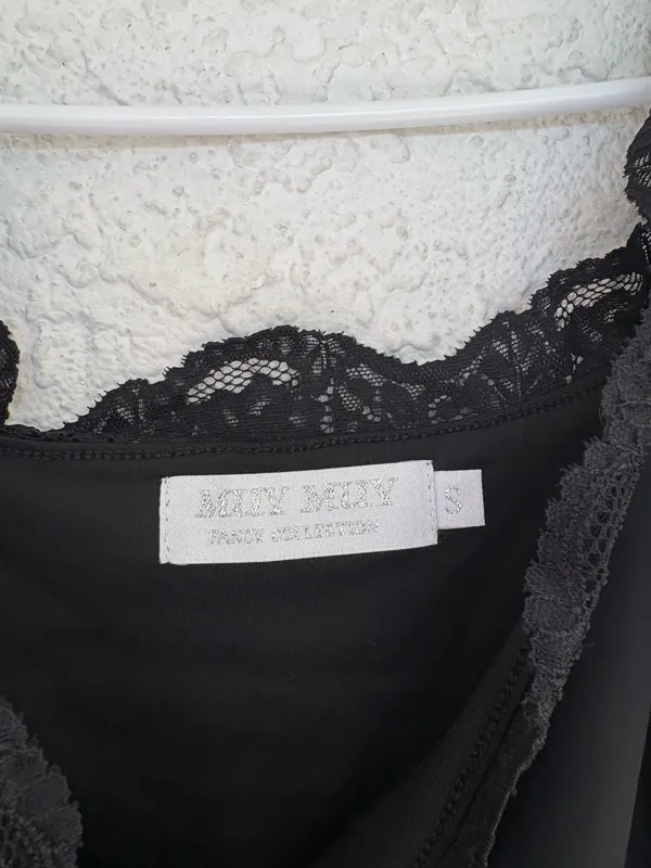 Muy Muy Black Lace Lined Tank Top - Image 2