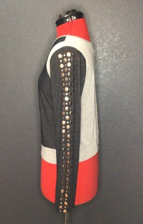 Studded long sleeve top Size L - Image 3