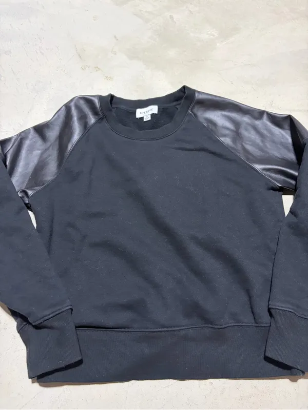 Evereve Black Sweatshirt with Faux Leather Shoulder Panels medium - Image 2