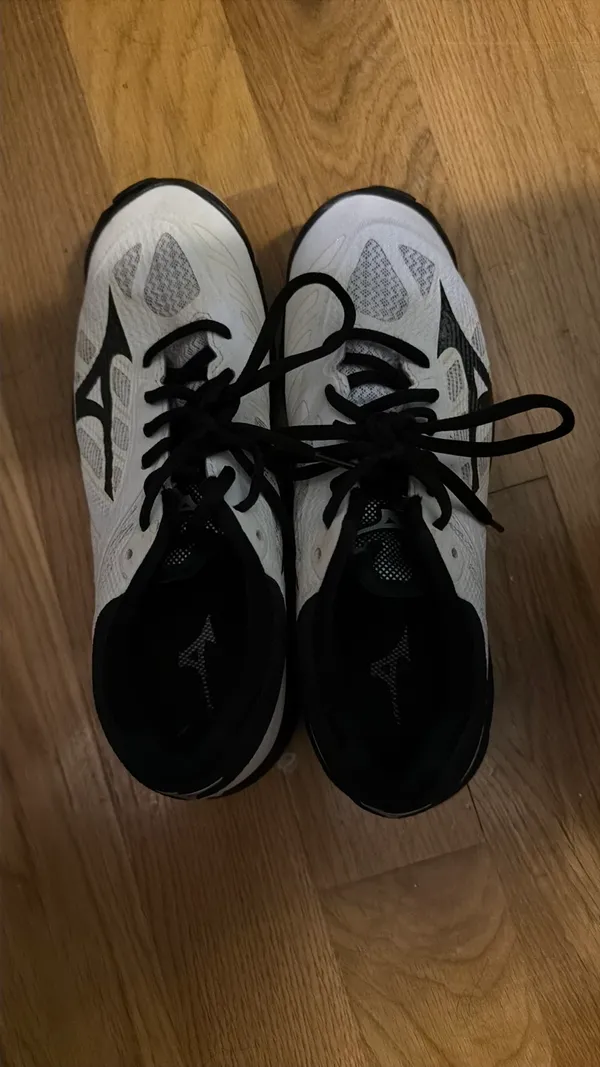 Volleyball Mizuno Shoes - Image 3