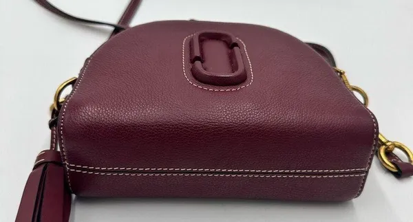 Marc Jacobs Calfskin Shutter Camera Crossbody
Bag Deep Maroon - Image 7