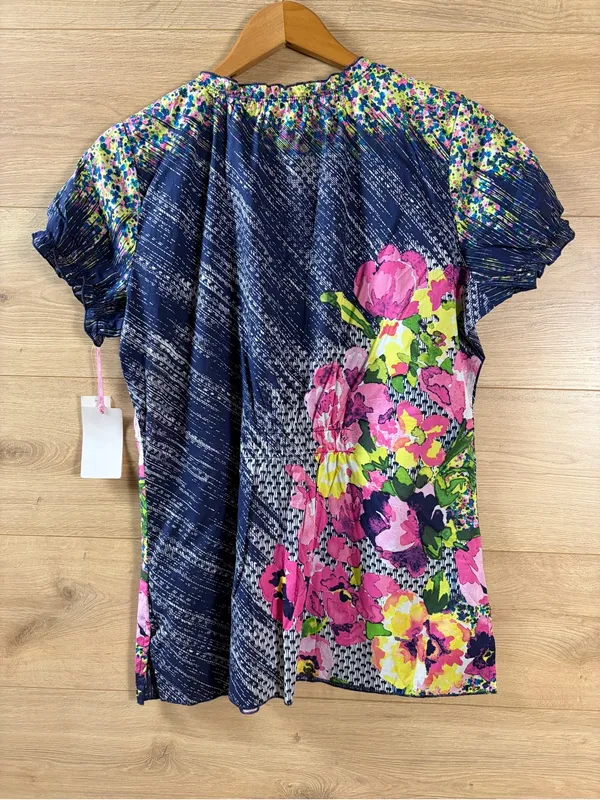 Koi by Kathy Peterson Floral Colorful Cotton Scrub Top Medium - Image 7