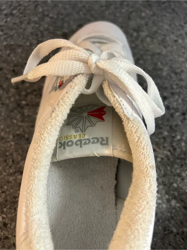 Reebok White Women's Leather Sneakers - Image 7